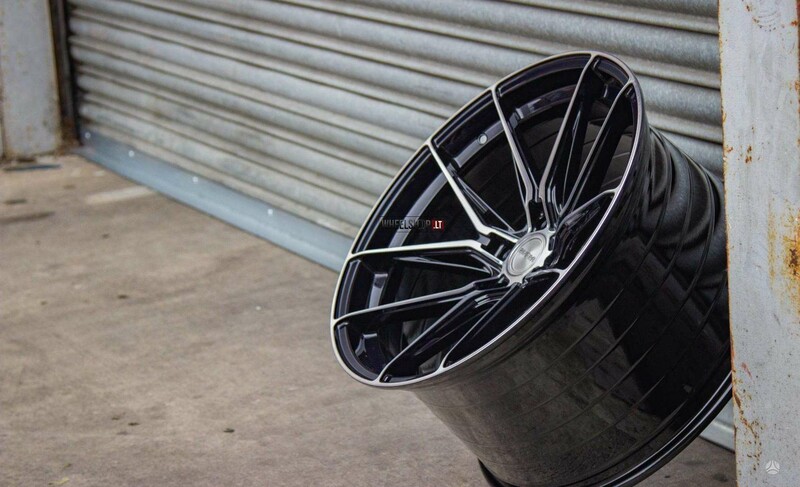 Photo 5 - RIVIERA RF107 Black Polished FlowForme light alloy R20 rims