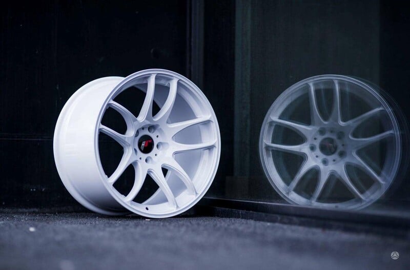 Photo 5 - Japan Racing JR29 White light alloy R19 rims