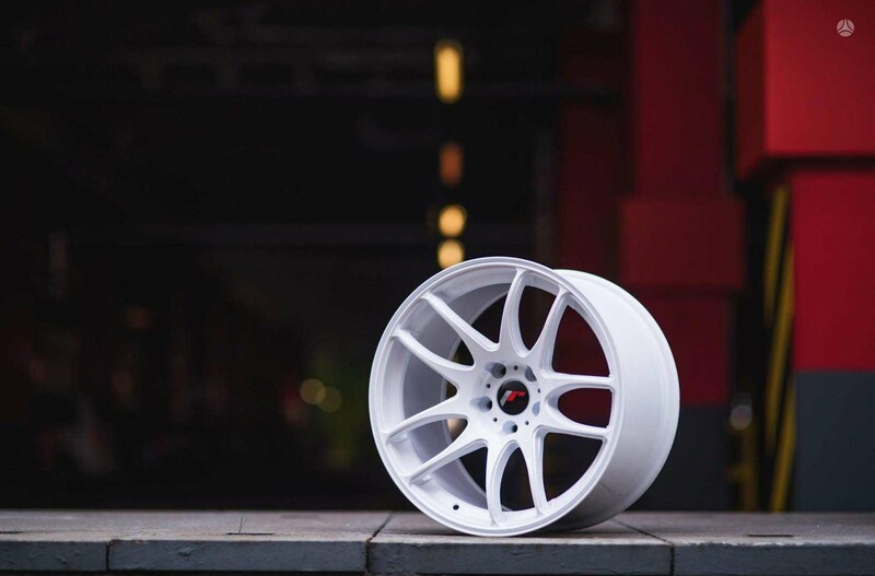 Photo 8 - Japan Racing JR29 White light alloy R19 rims