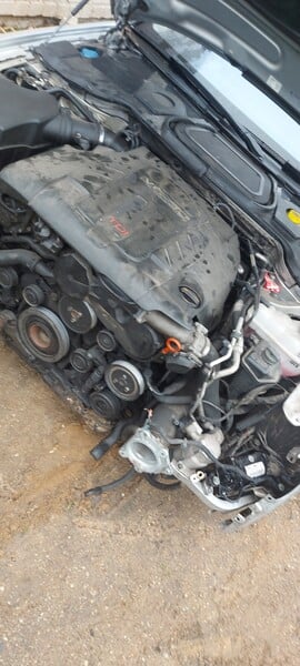 Photo 4 - Audi A8 2008 y parts