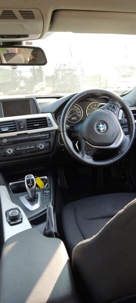 Photo 17 - Bmw 330 2015 y parts