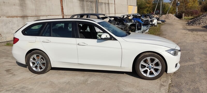 Photo 4 - Bmw 330 2015 y parts