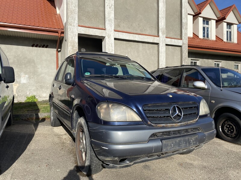 Photo 1 - Mercedes-Benz Ml 270 W163 2003 y parts