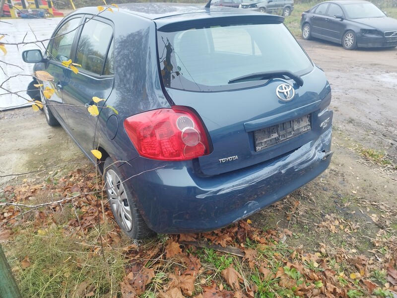 Toyota Auris 2007 m dalys