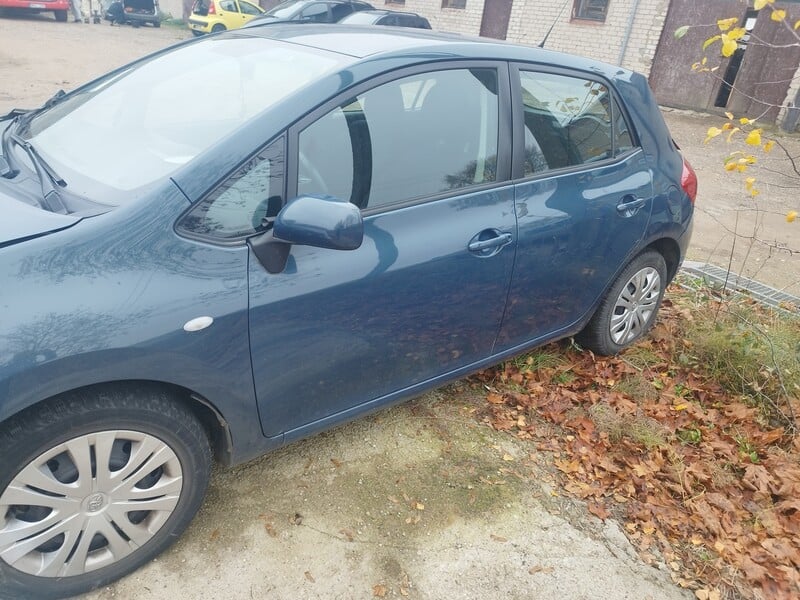 Nuotrauka 2 - Toyota Auris 2007 m dalys