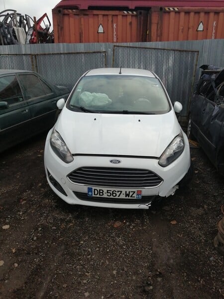 Photo 1 - Ford Fiesta 2014 y parts