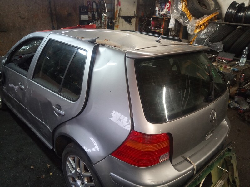 Volkswagen Golf 2002 y parts