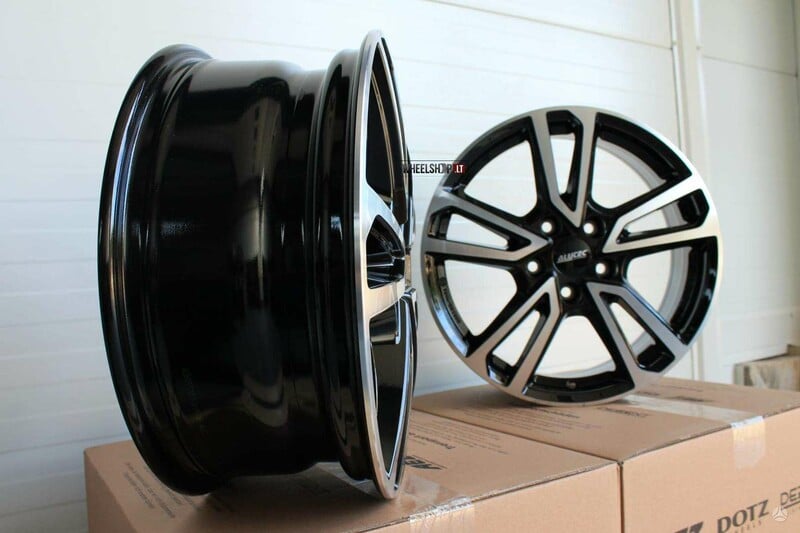 Photo 7 - ALUTEC Tormenta Diamond Black light alloy R17 rims