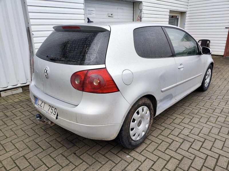 Фотография 6 - Volkswagen Golf V TDI Basis 2003 г