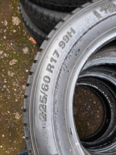 Фотография 4 - Kumho R17 зимние шины для автомобилей