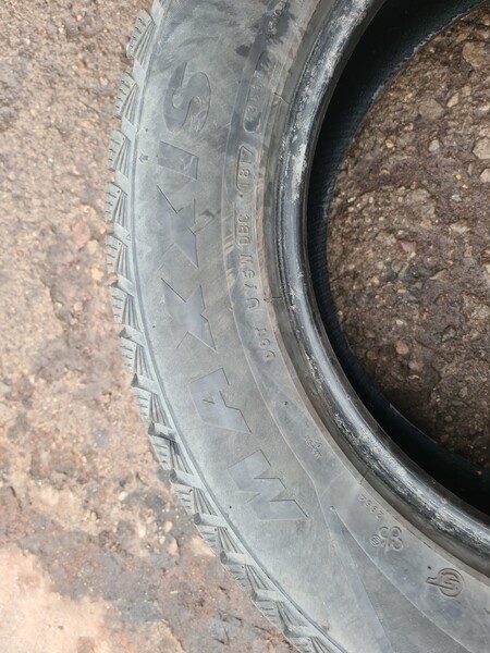 Photo 2 - Maxxis R17 winter tyres passanger car
