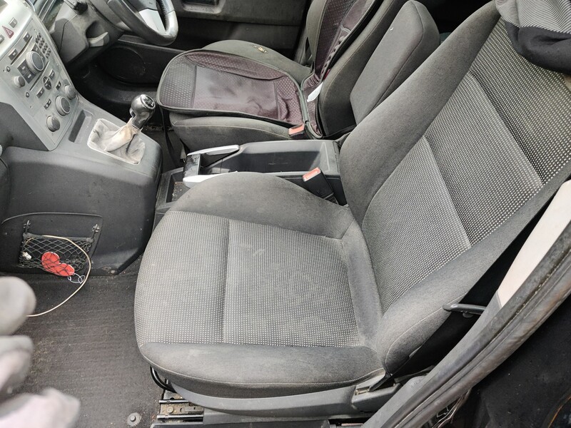 Photo 5 - Opel Zafira 2006 y parts