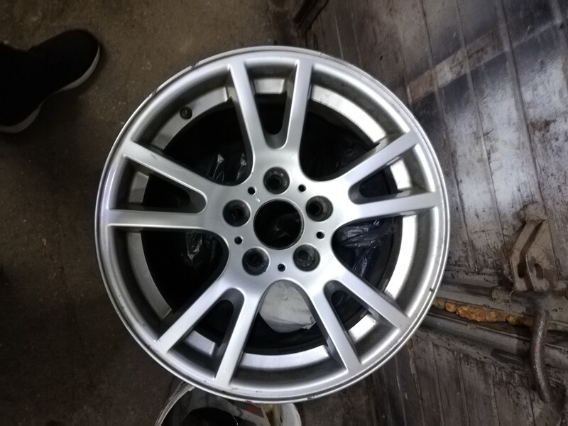 X3 light alloy R17 rims