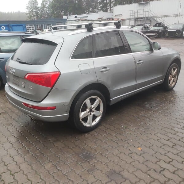 Photo 6 - Audi Q5 2010 y parts