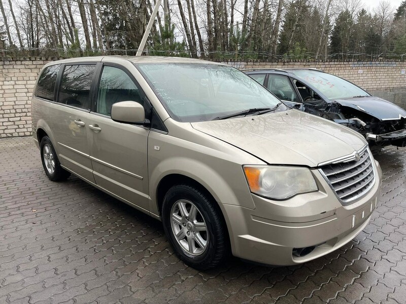 Photo 3 - Chrysler Grand Voyager IV 2010 y parts