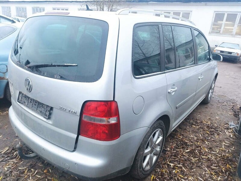 Photo 5 - Volkswagen Touran 2006 y parts