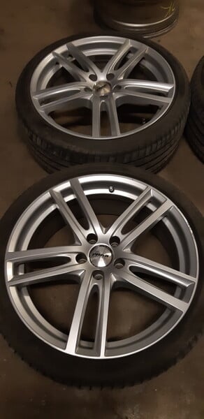 Photo 2 - R19 light alloy rims