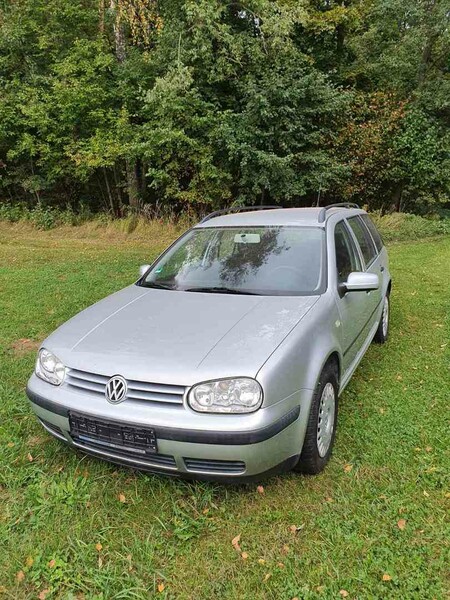 Volkswagen Golf 2000 г запчясти
