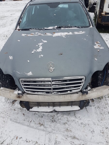 Photo 2 - Mercedes-Benz C 220 2005 y parts