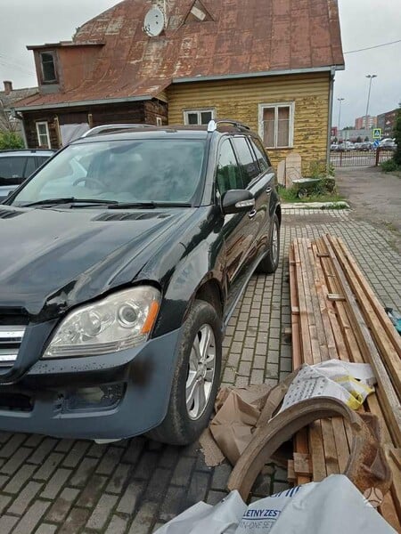 Фотография 2 - Mercedes-Benz GL 320 2007 г Внедорожник / Кроссовер