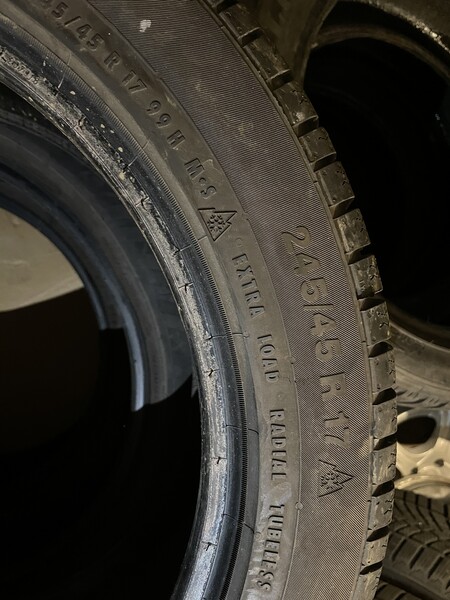 Photo 2 - Dunlop R17 winter tyres passanger car