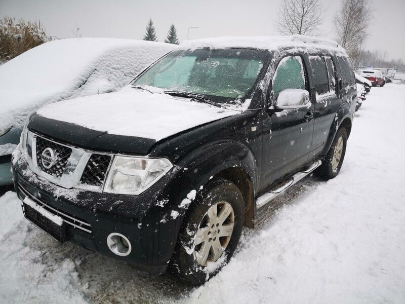 Photo 2 - Nissan Pathfinder 2007 y parts