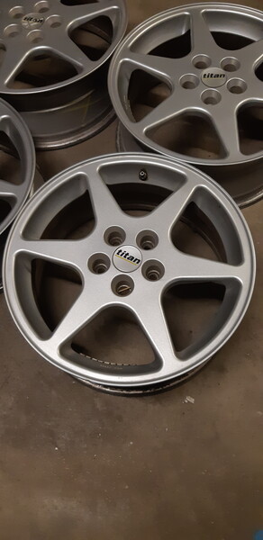 R17 light alloy rims