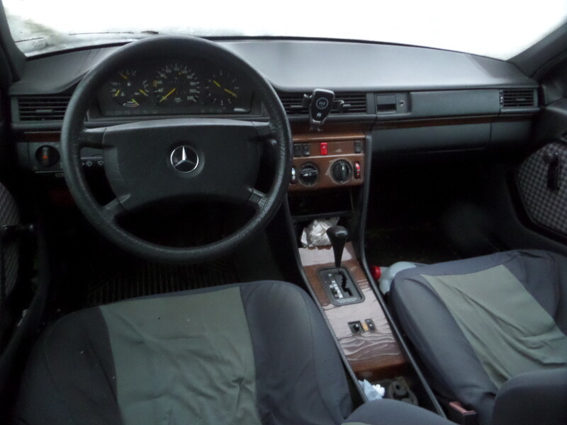 Nuotrauka 3 - Mercedes-Benz 200 1990 m dalys