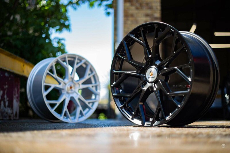 Photo 7 - SF12 Matt Black FlowFormed rims