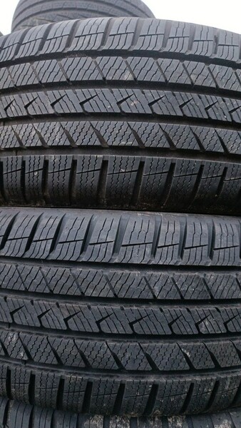 Vredestein Quatrac Pro R19 winter tyres passanger car