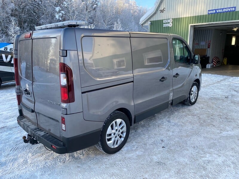 Photo 3 - Renault Trafic 2015 y parts