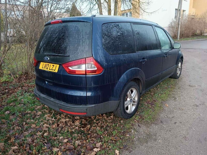 Photo 3 - Ford Galaxy 2011 y parts