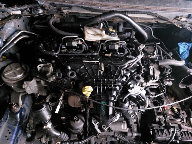 Photo 6 - Ford Galaxy 2011 y parts