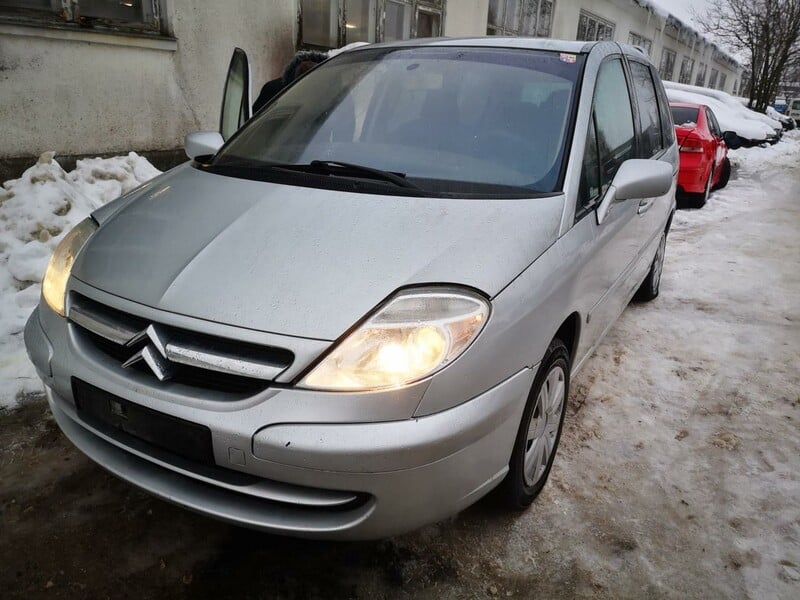 Photo 3 - Citroen C8 2006 y parts