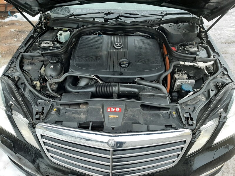 Nuotrauka 10 - Mercedes-Benz E 300 W212 2013 m dalys
