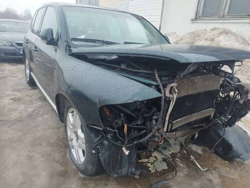 Volkswagen Touareg 2004 y parts