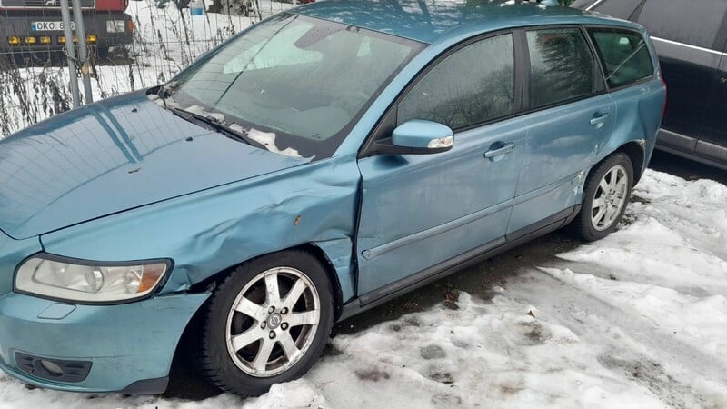 Photo 2 - Volvo V50 2007 y parts