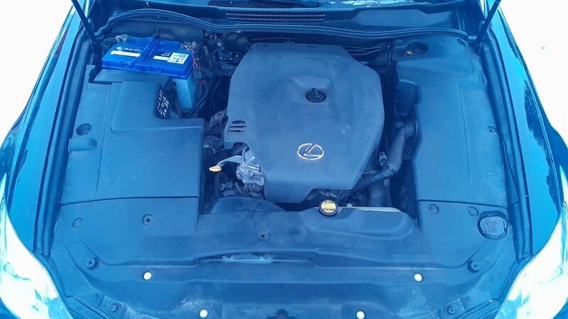 Photo 8 - Lexus Is 220 2006 y parts