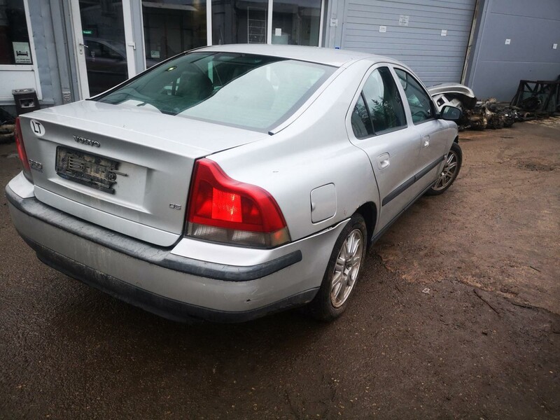 Photo 4 - Volvo S60 2003 y parts