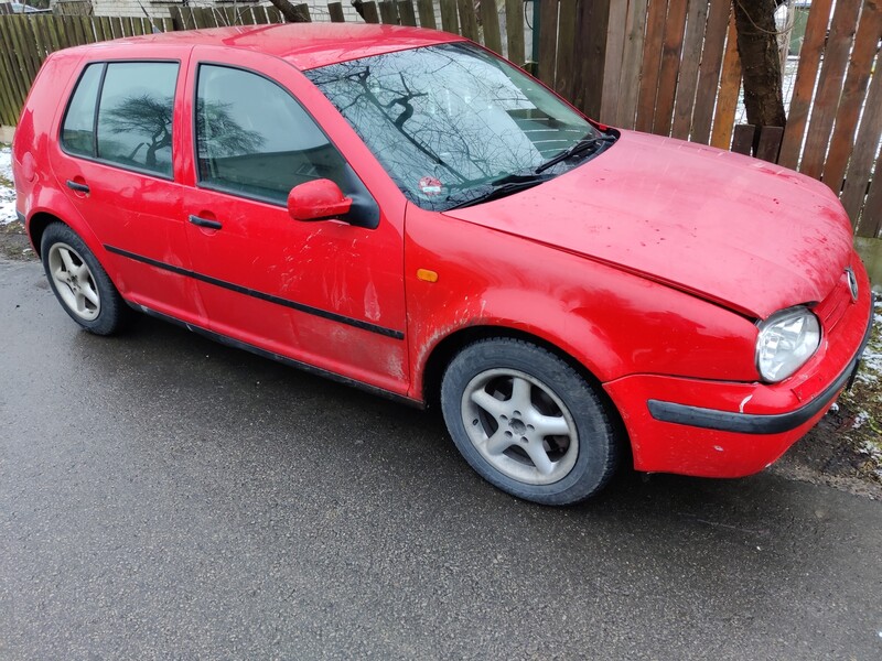 Volkswagen Golf 2000 y parts