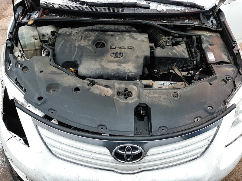 Photo 7 - Toyota Avensis III 2011 y parts