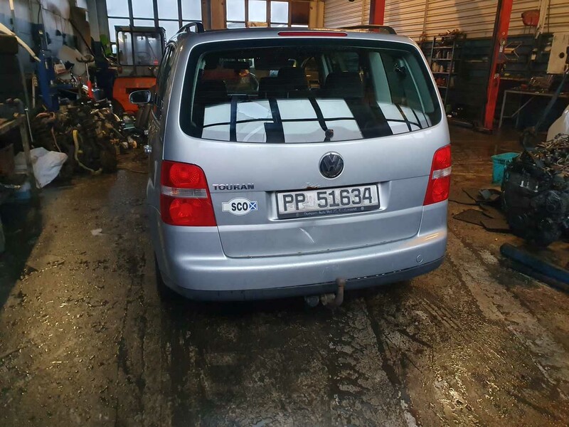 Photo 4 - Volkswagen Touran 2005 y parts