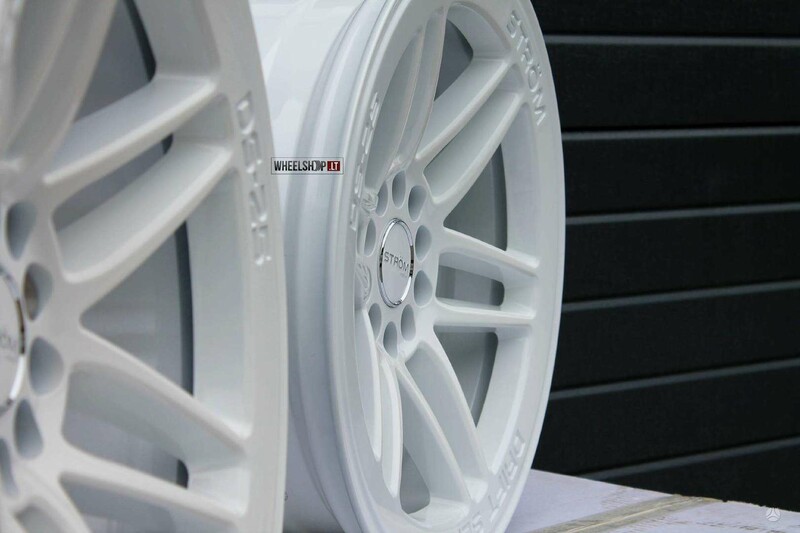 Photo 9 - STROM DS-25 Gloss White light alloy R18 rims