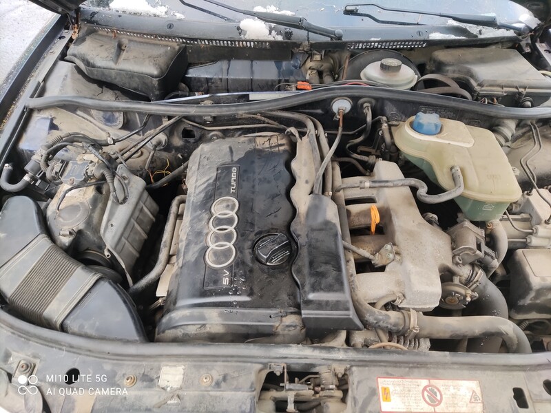 Photo 6 - Audi A4 1997 y parts