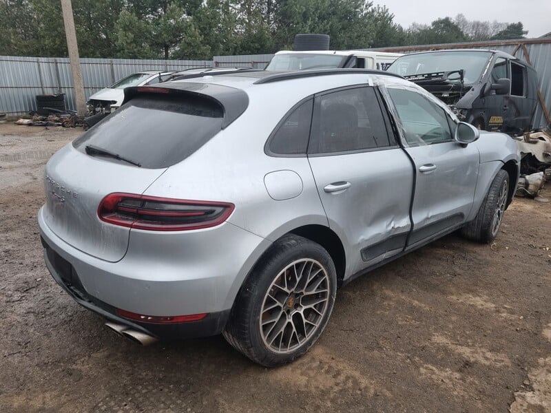 Фотография 3 - Porsche Macan 2016 г запчясти