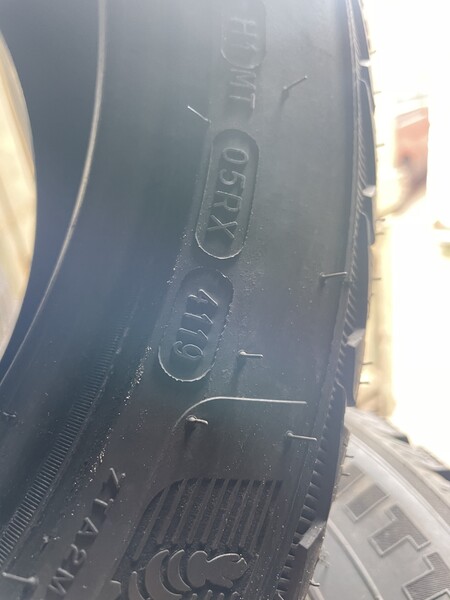 Photo 3 - Michelin R18 universal tyres passanger car
