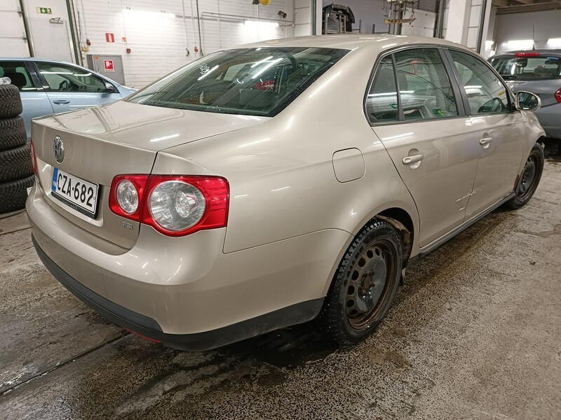 Nuotrauka 4 - Volkswagen Jetta 2006 m dalys