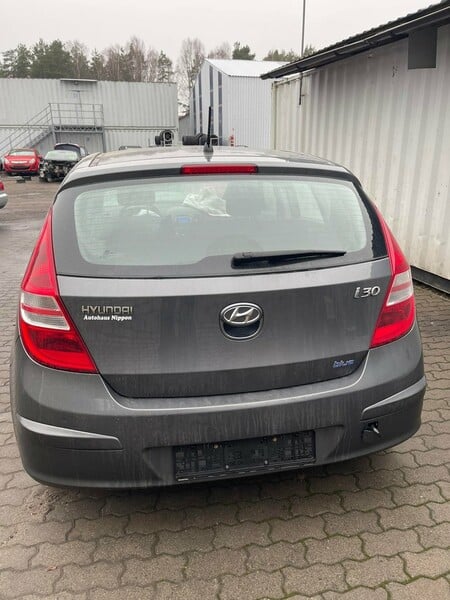 Photo 5 - Hyundai I30 I 2009 y parts