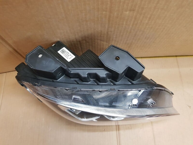 Photo 7 - Hyundai Kona 2022 y parts