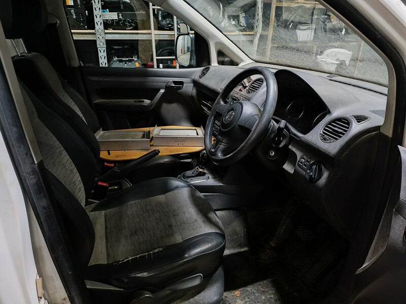Фотография 5 - Volkswagen Caddy 2012 г запчясти